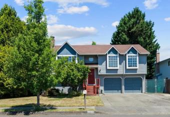 Private level of the house with SPA has rooms with a private hot tub