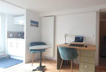 Grand Studio charme ind  pendant has Balcony rooms