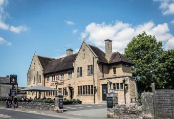 The Bath Arms Hotel allows 18 year olds to book a room
