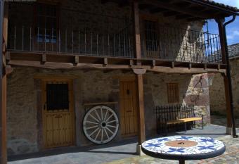 El Urogallo de Rucayo allows 18 year olds to book a room