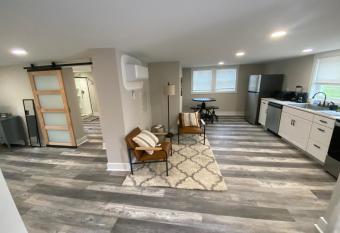 Newly Renovated Lincolnton Downtown Rail Trail Apartment - Walk to Main St allows 18 year olds to book a room