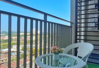 Dimple Homestay has Balcony rooms