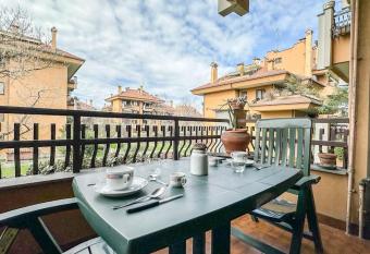 [10 minuti dall aeroporto] Linate Studio Flat has Balcony rooms