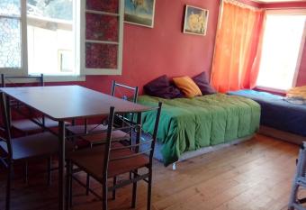 Caba  as en Isla Negra allows 18 year olds to book a room