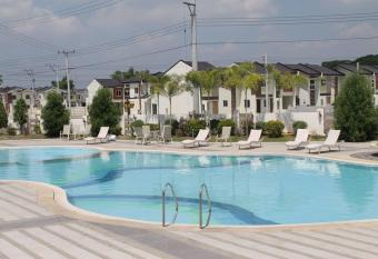 Hoshi s Cozy House Angeles City, Philippines allows 18 year olds to book a room