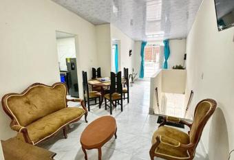 Perfecta Casa Cercana a Bas  lica allows 18 year olds to book a room