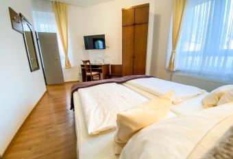 Hotel Waldschl    chen has Balcony rooms