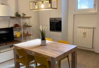 Casa Mar   allows 18 year olds to book a room