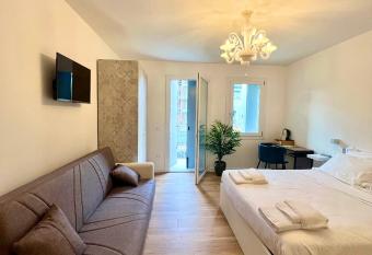 Mascheretta camere con bagno privato Venezia Dolo has Balcony rooms