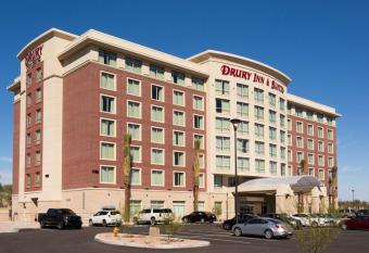 Drury Inn & Suites Phoenix Tempe allows 18 year olds to book a room