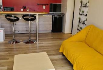 La bastille 4 allows 18 year olds to book a room