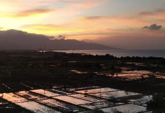 Talofa Villa has rooms with a private hot tub