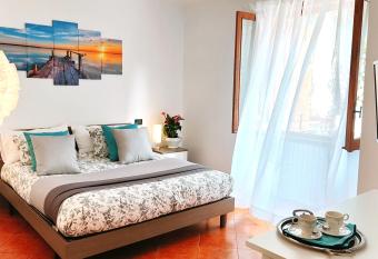 Camera Relax confortevole e riservata in villa has Balcony rooms