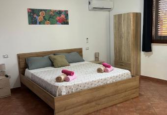 Villa Alelida allows 18 year olds to book a room