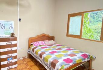 Garden Hostel Tingo Mar  a has Balcony rooms