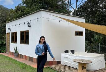 Nativo House has rooms with a private hot tub