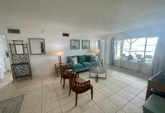 Lakefront Duplex With Pontoon Boat Downtown has Balcony rooms