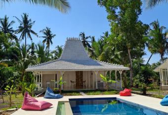 The Palms Penida has Balcony rooms
