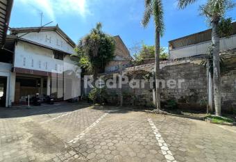 LestInn Homestay Monjali Mitra Reddoorz has Balcony rooms