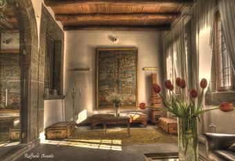 Castello di Casapozzano allows 18 year olds to book a room