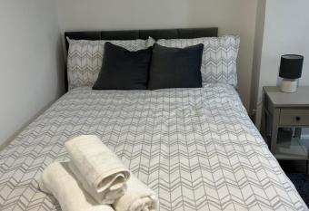 Stylish and Spacious Wi-Fi Smart TV Tea and coffee allows 18 year olds to book a room