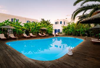 Casa Di Roma has Balcony rooms