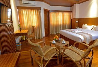 Hotel Sidney has Balcony rooms