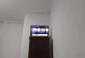                has rooms with a private hot tub