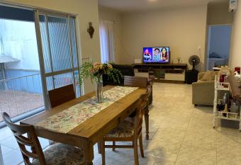 Ap do Roberto Centro has Balcony rooms