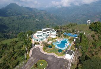 Casa Blanca has Balcony rooms