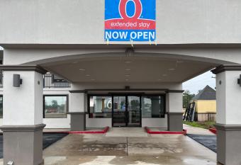 Studio 6 Conroe, TX allows 18 year olds to book a room