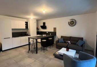 Appartement proche de Gen  ve 2 has Balcony rooms