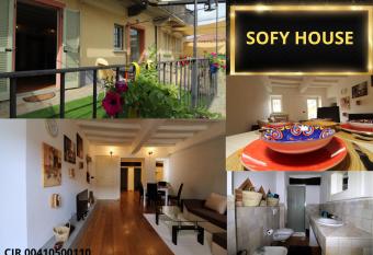 sofy house has Balcony rooms