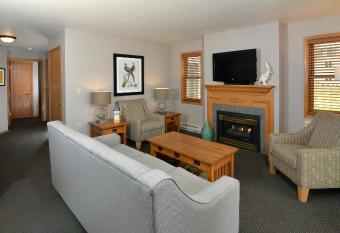 Westwood Shores Waterfront Resort allows 18 year olds to book a room