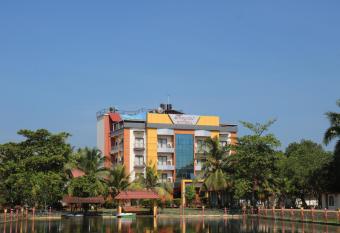 ROYAL RIVIERA HOTELS & RESORTS has Balcony rooms