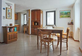 Italianway - Piazza 25 Aprile has Balcony rooms