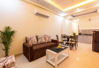 Homlee-Vasundhara 3BHK Apt with kitchen & Parking has Balcony rooms