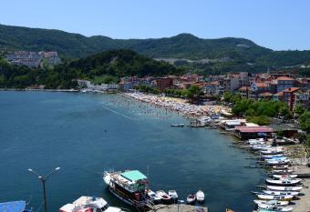 Marina Hotel has Smoking/Balcony rooms