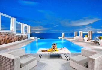 (null) has Balcony rooms