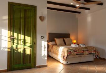 El Pinsapo Casa Rural allows 18 year olds to book a room