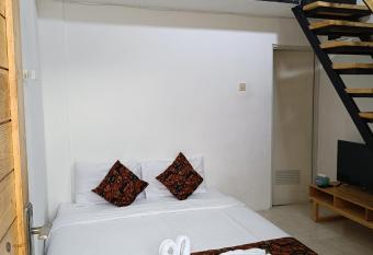 Jogja Amor Hotel allows 18 year olds to book a room