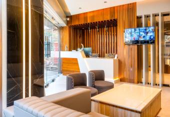 The Burdwan Inn has Balcony rooms