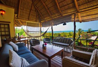 Casa Cabana Beach has Balcony rooms