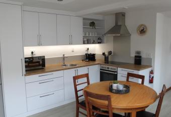 Onduno Self-catering allows 18 year olds to book a room