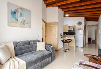 Hermoso apartamento en Sabaneta cerca al parque has Balcony rooms