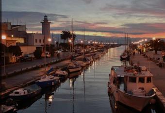 Antonella Luxury Suite allows 18 year olds to book a room