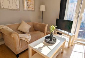 Central Colchester Flat has Balcony rooms