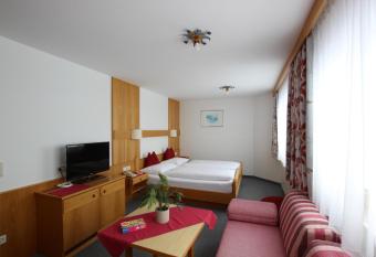 Hotel Garni Bel-Ami has Balcony rooms