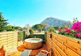 #T03 DUCAL MARINA RIVIERA BAY - Suite Duo avec Jacuzzi Privatif allows 18 year olds to book a room