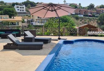Villa Apartment with Pool and Amazing Views! has Balcony rooms